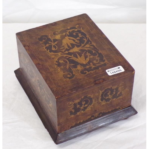 109 - Edwardian style inlaid walnut music box / cheroot humidor with fitted interior