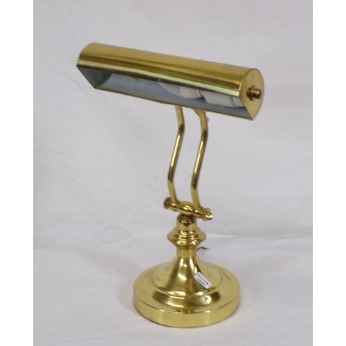 126 - Ornate brass bankers lamp with round base and adjustable top