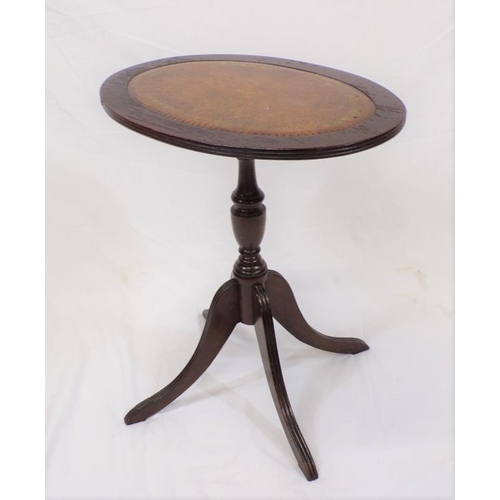 71 - Victorian style oval occasional table with leatherette inset, reeded borders, vase turned column, on... 