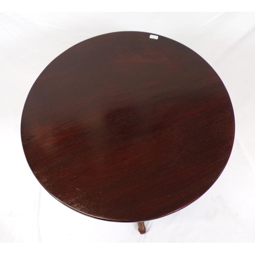 86 - Victorian mahogany round occasional table with turned tapering column, on hipped tripod