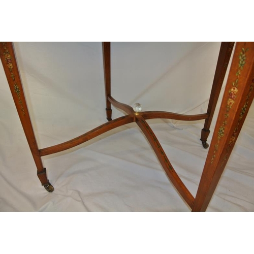 89 - Edwardian round inlaid satinwood occasional table with ornate foliate and ribbon decoration, on squa... 