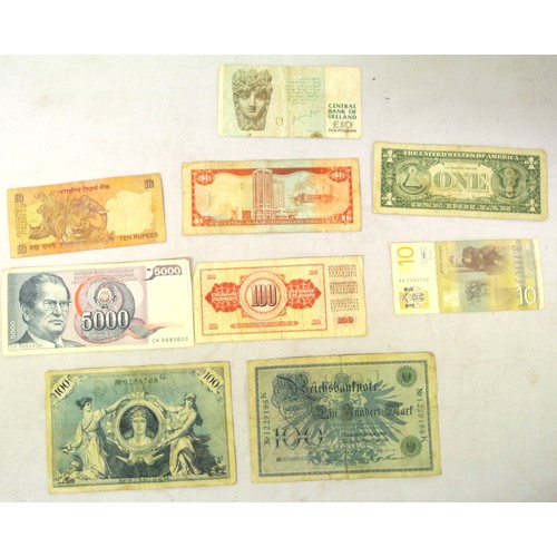 274 - A collection of Continental and Irish banknotes