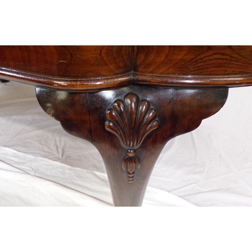 200 - Edwardian D-end dining or boardroom table with shaped borders, shell decorated cabriole legs with pa... 