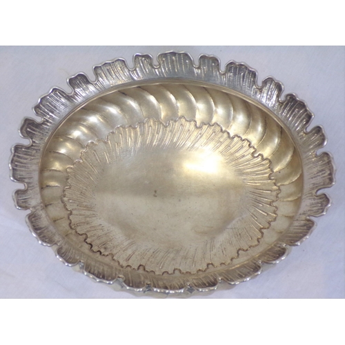 271 - German silver oval bowl with serrated rim and reeded decoration, on four cast feet 911g