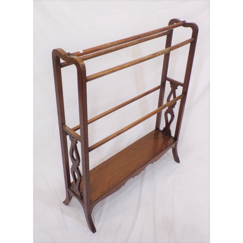 8 - Edwardian mahogany clothes horse with turned rails and shaped legs