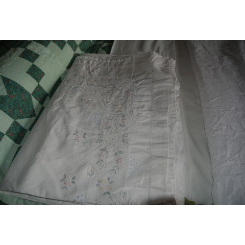 363 - Assorted lot of Irish and French embroidered linen, etc.