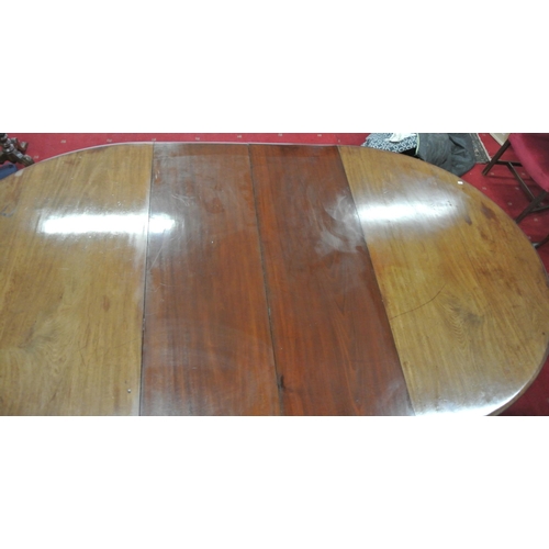 200 - Victorian mahogany D-end dining table with two extra leaves inset, rounded borders, on turned taperi... 