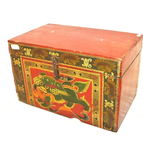 207 - Oriental style lacquered storage box with ornate foliate and serpent decoration