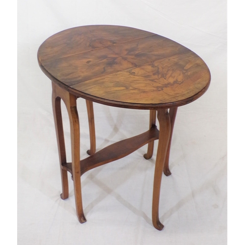 220 - Edwardian walnut Sutherland table with D-shaped drop leaves, pull-out gateleg support, shaped legs a... 