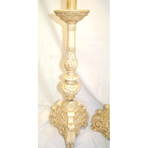 62 - Pair of electric table lamps with scroll and foliate decoration