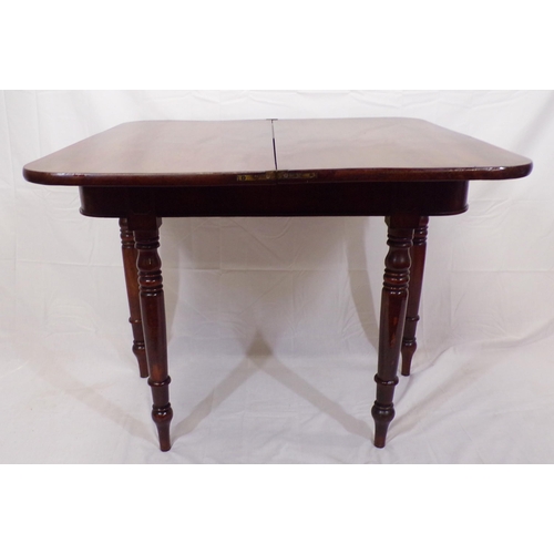 115 - Victorian mahogany tea table with swivel fold over top, rounded corners, raised on turned tapering l... 