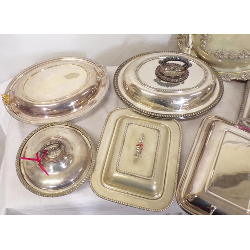 14 - Assorted lot of silverplated items, etc in box