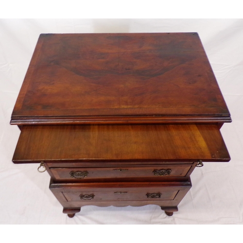 171 - Georgian crossbanded mahogany small chest on stand with pull-out shelf, four drawers with brass drop... 