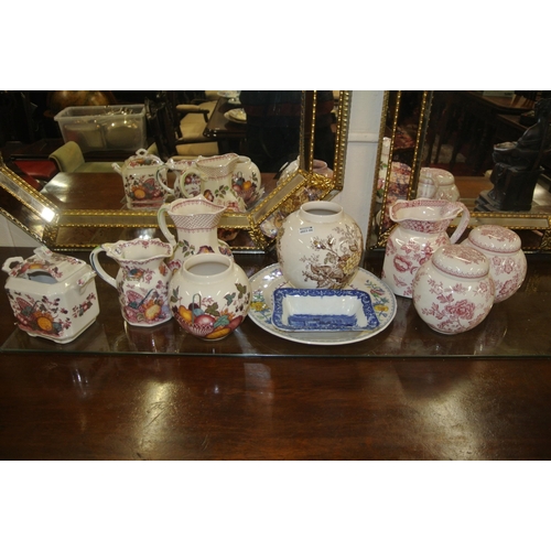 47 - Assorted lot of tea services with ornate gilt and foliate decoration