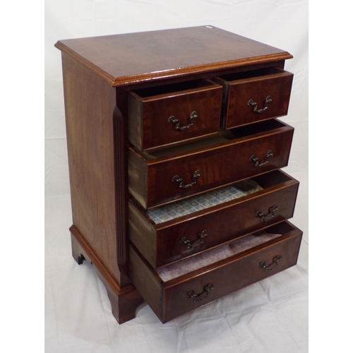 49 - Edwardian crossbanded mahogany small chest of two short and three long drawers with drop handles, on... 