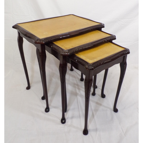 64 - Edwardian design nest of three serpentine tables with leatherette insets, on cabriole legs with pad ... 