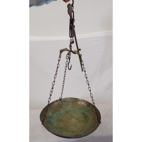 93 - Copper hanging scales with chain and weight