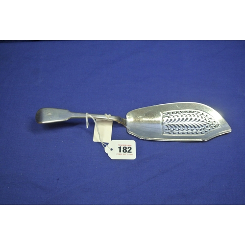 182 - George III London silver fish slice with crested fiddle pattern handle, by Richard Turner, 1817, 31c... 