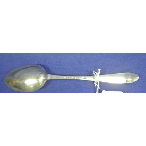 205 - Irish silver bright cut serving spoon by John Pittar, Dublin 1783, 23cm, 64g