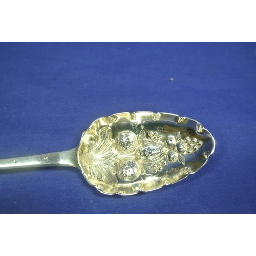 214 - Irish silver bright cut berry spoon with embossed oval bowl and crested handle, Dublin 1842, 24cm, 6... 