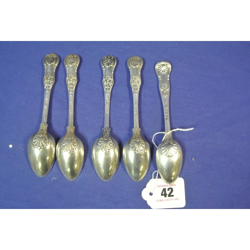 42 - Set of 5 Victorian London silver teaspoons with kings pattern handles