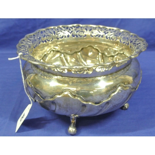 90 - Birmingham silver rose bowl with pierced wavy rim, on 4 scroll feet, dated 1903, 20cm diam.