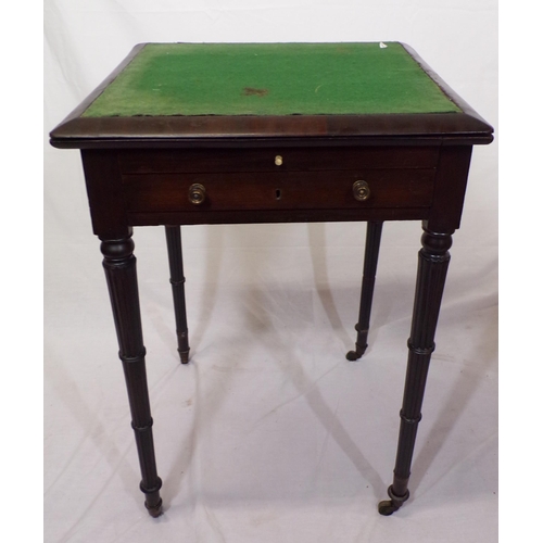 21 - William IV mahogany bachelors games table with lift-up top, pull-out slide, frieze drawer, reeded tu... 