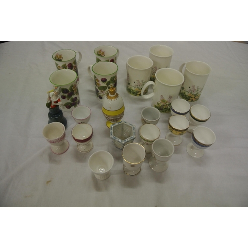 10 - Assorted lot of porcelain, etc in box