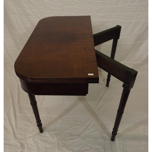 165 - Victorian mahogany tea table with fold-over top, reeded borders, pull-out gate leg support, on turne... 