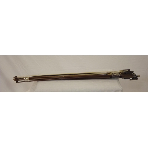 28 - Assorted lot of violin bows