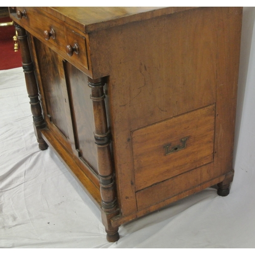 61 - Victorian mahogany washstand with lift-up lid, sectioned interior, pull-up vanity mirror, two side d... 