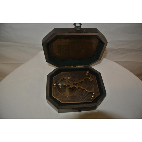 107 - Edwardian style brass sundial compass with folding gnomen, in presentation case