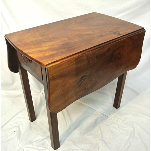 139 - Georgian mahogany Pembroke table with serpentine shaped drop leaves, pull-out support, frieze drawer... 