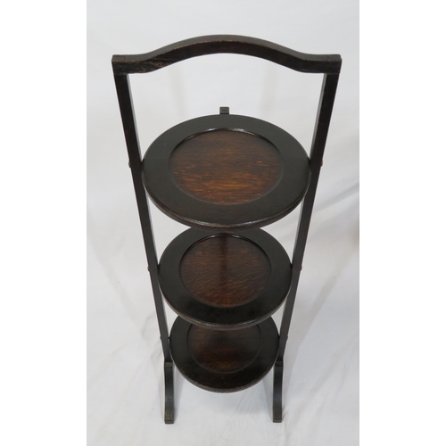 8 - Victorian oak three tier adjustable plate holder with bracket feet