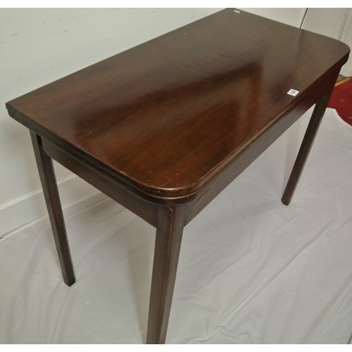 46 - Edwardian mahogany tea table with fold-over top, round corners, pull-out gateleg support, on square ... 