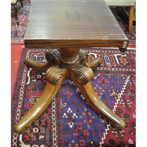 160 - Victorian mahogany library or dining table with lift-up top, round corners, on baluster turned colum... 