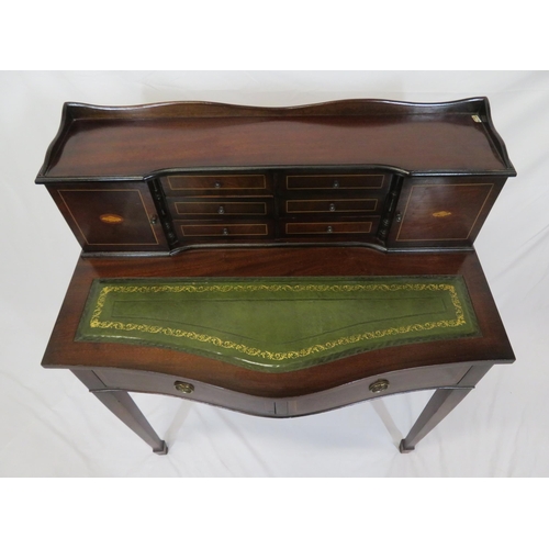 110 - Edwardian inlaid mahogany serpentine fronted bonheur de jour with drawers and presses, two shaped fr... 