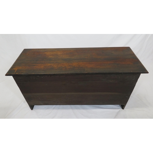 129 - Georgian mahogany coffer or blanket chest with lift-up lid, panelled sides and reeded decoration