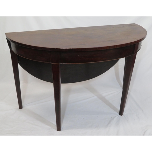 65 - Georgian mahogany round centre or dining table with drop-down demi-lune shelf, pull-out gateleg supp... 