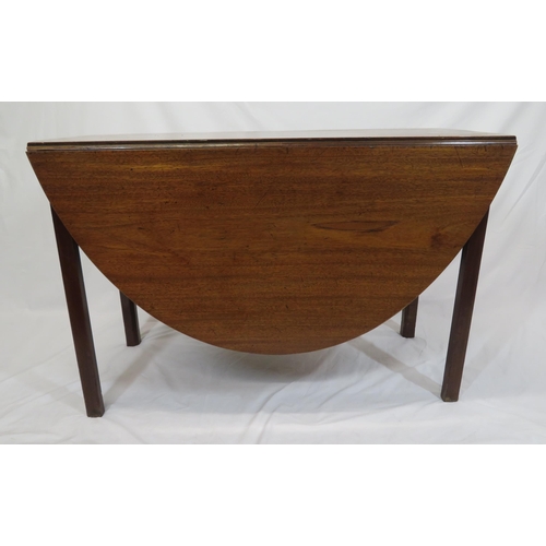 80 - Victorian mahogany Pembroke table with D-shaped drop leaves, pull-out gateleg supports, on chamfered... 