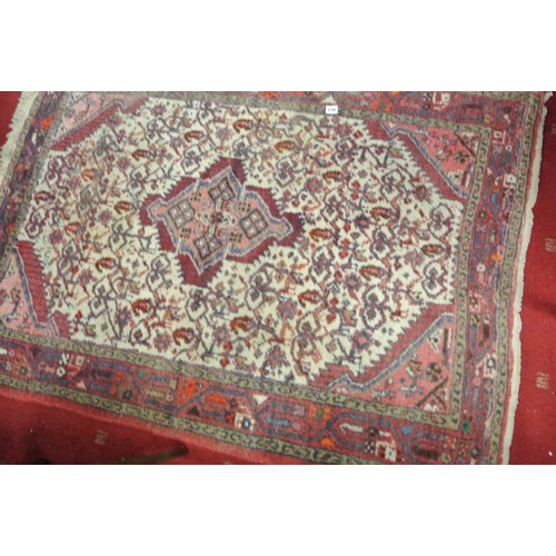 156 - Persian style Tabriz hearth rug with foliate decoration 145x 105 cm