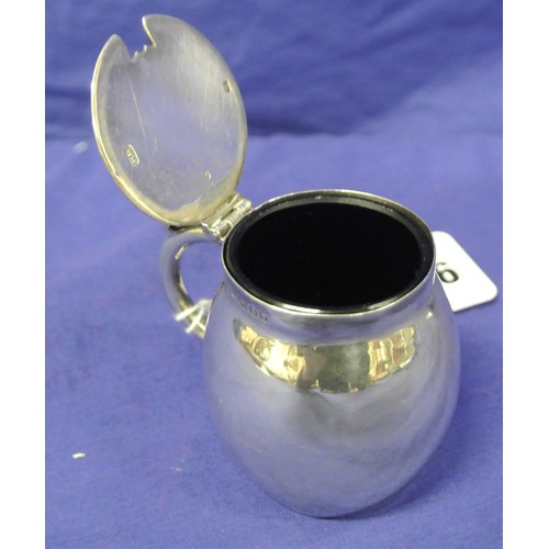 197 - Victorian Sheffield silver mustard pot with hinged lid and shaped handle and blue glass liner, 6cm 6... 