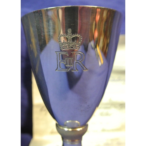 101 - London silver commemorative chalice - Royal Jubilee, dated 1972. H14cm x D 7.5cm