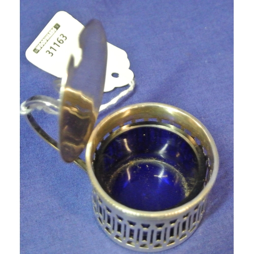 194 - George V Birmingham silver pierced mustard pot having hinged lid with finial, 38g, 1.5