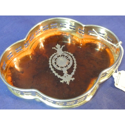 24 - Shaped dish or coaster with tortoiseshell base on 3 ball supports, 260g, 6