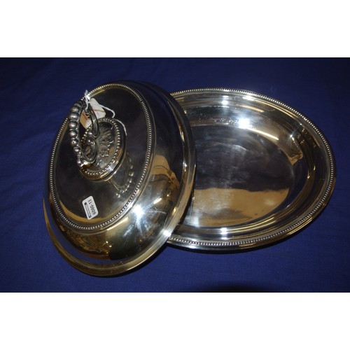 12 - Silverplated entree dish with cover and detachable handle with beaded decoration