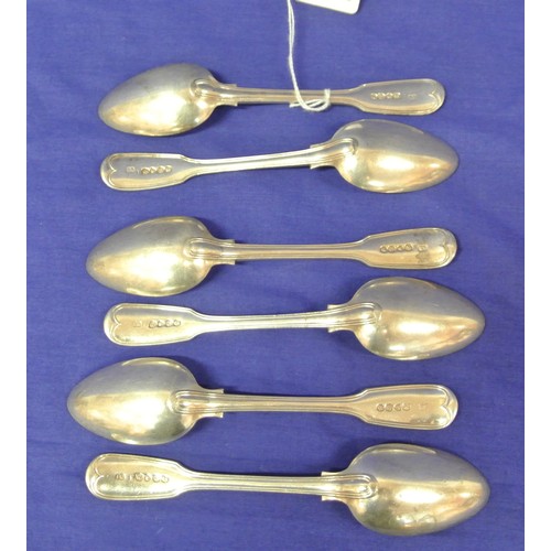 145 - Set of six Victorian London silver tablespoons with thread edge fiddle pattern handles.L 17 cm