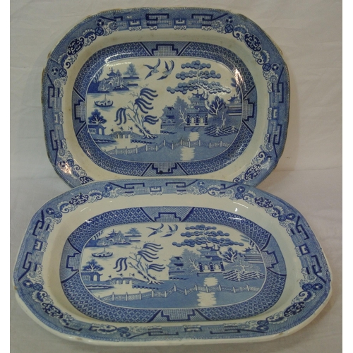 43 - 5 Victorian style willow pattern blue & white decorated platters