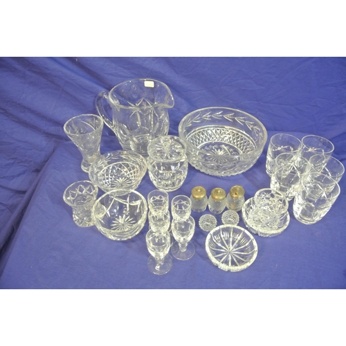 1 - Assorted lot of glassware in box