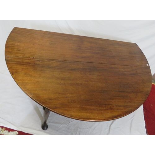 180 - Victorian mahogany hunting or wake table with D-shaped drop leaves, gateleg support, on cabriole leg... 